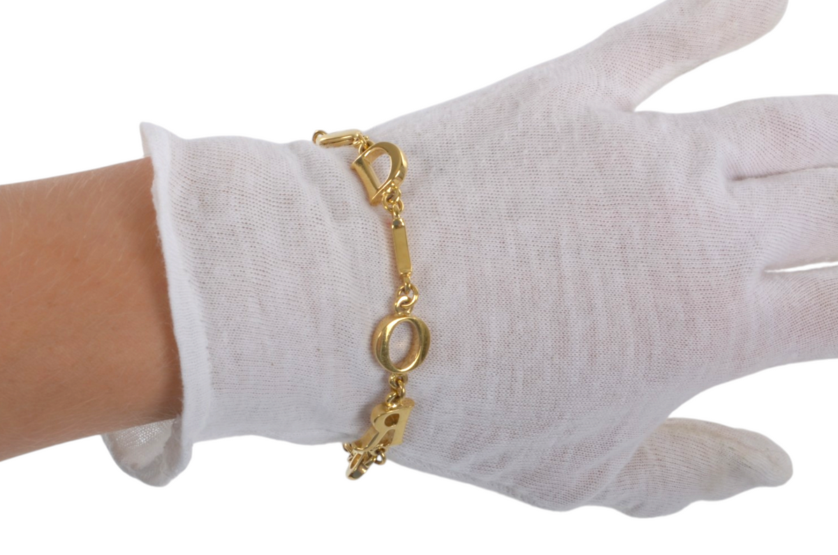 Christian Dior Letter Bracelet Link Vintage Gold Plated Metal Charm Paris Logo Designer Classic