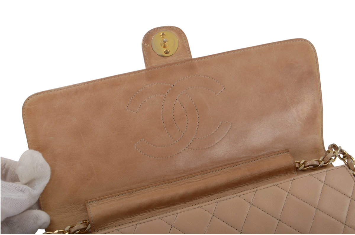 Chanel Classic Single Flap Bag Beige Lambskin Matelasse CC Lock Chain Shoulder Bag Vintage Designer