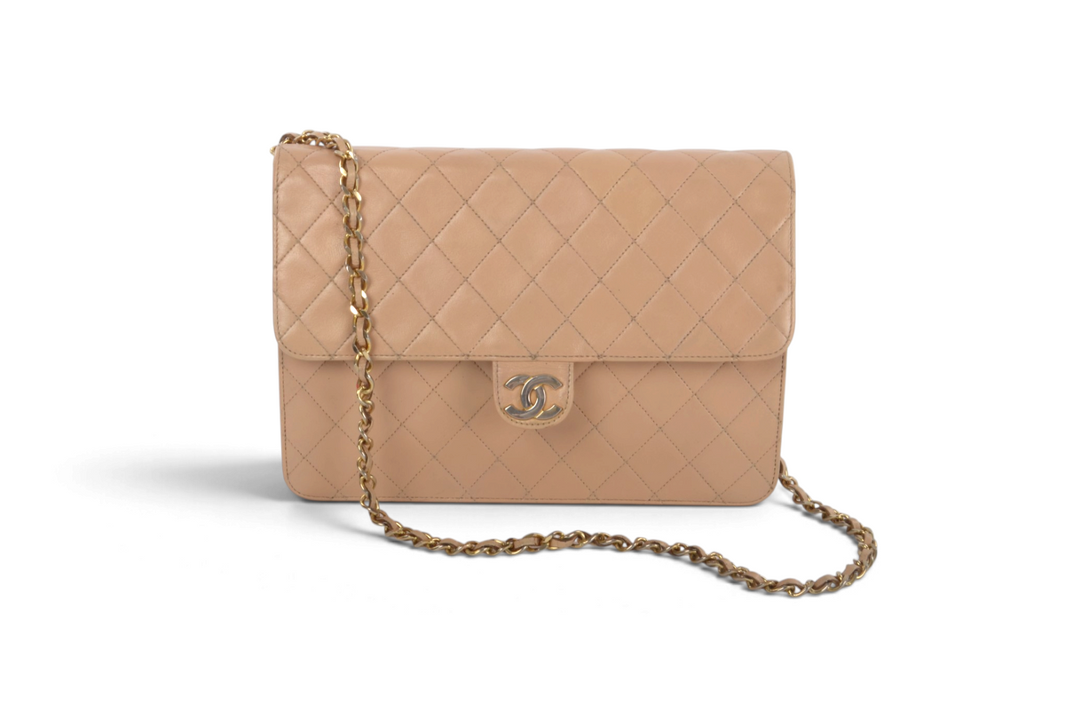 Chanel Classic Single Flap Bag Beige Lambskin Matelasse CC Lock Chain Shoulder Bag Vintage Designer