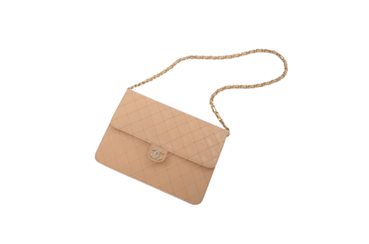 Chanel Classic Single Flap Bag Beige Lambskin Matelasse CC Lock Chain Shoulder Bag Vintage Designer