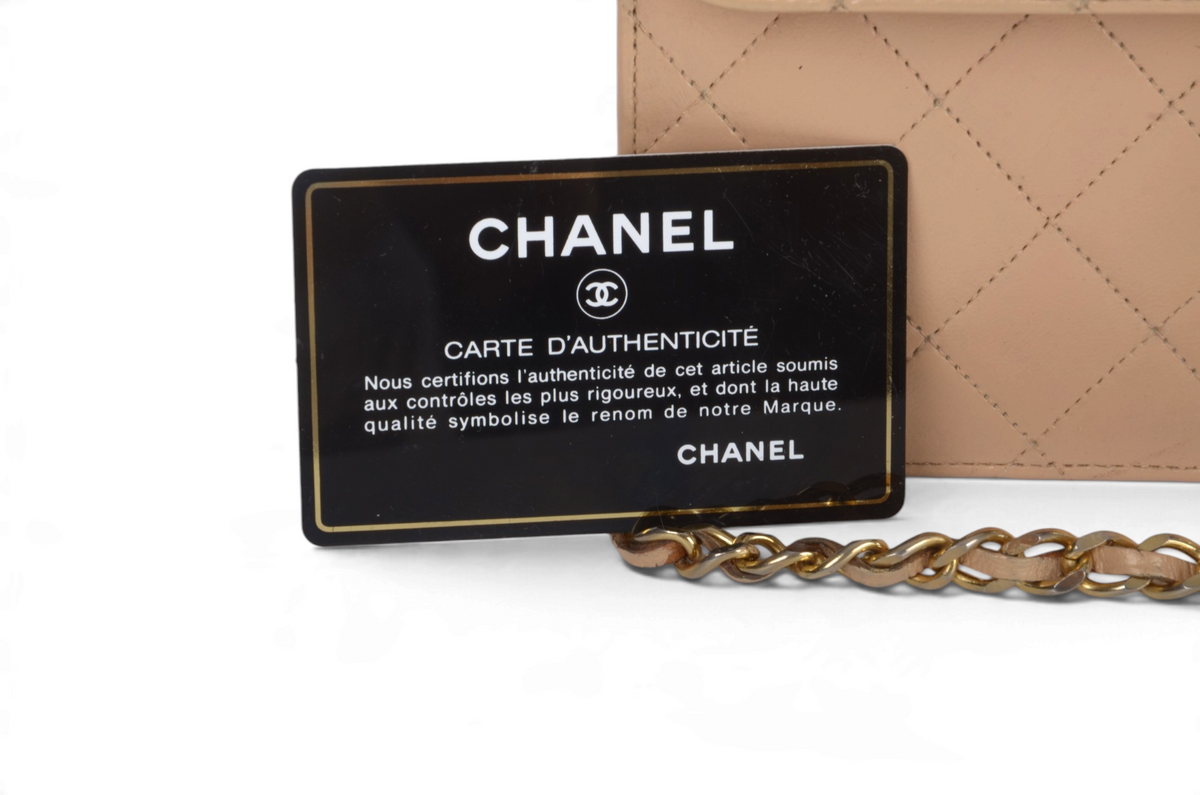 Chanel Classic Single Flap Bag Beige Lambskin Matelasse CC Lock Chain Shoulder Bag Vintage Designer