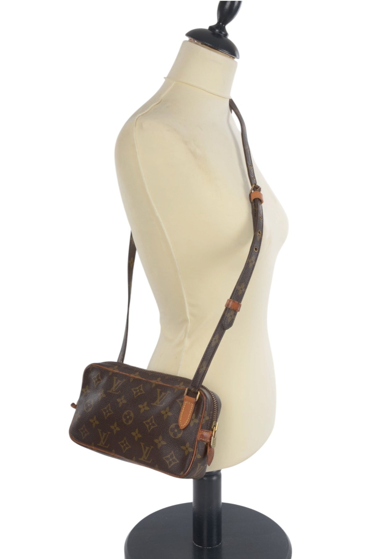 Louis Vuitton Marly Bandoulière Crossbody Shoulder Bag Vintage Designer Classic