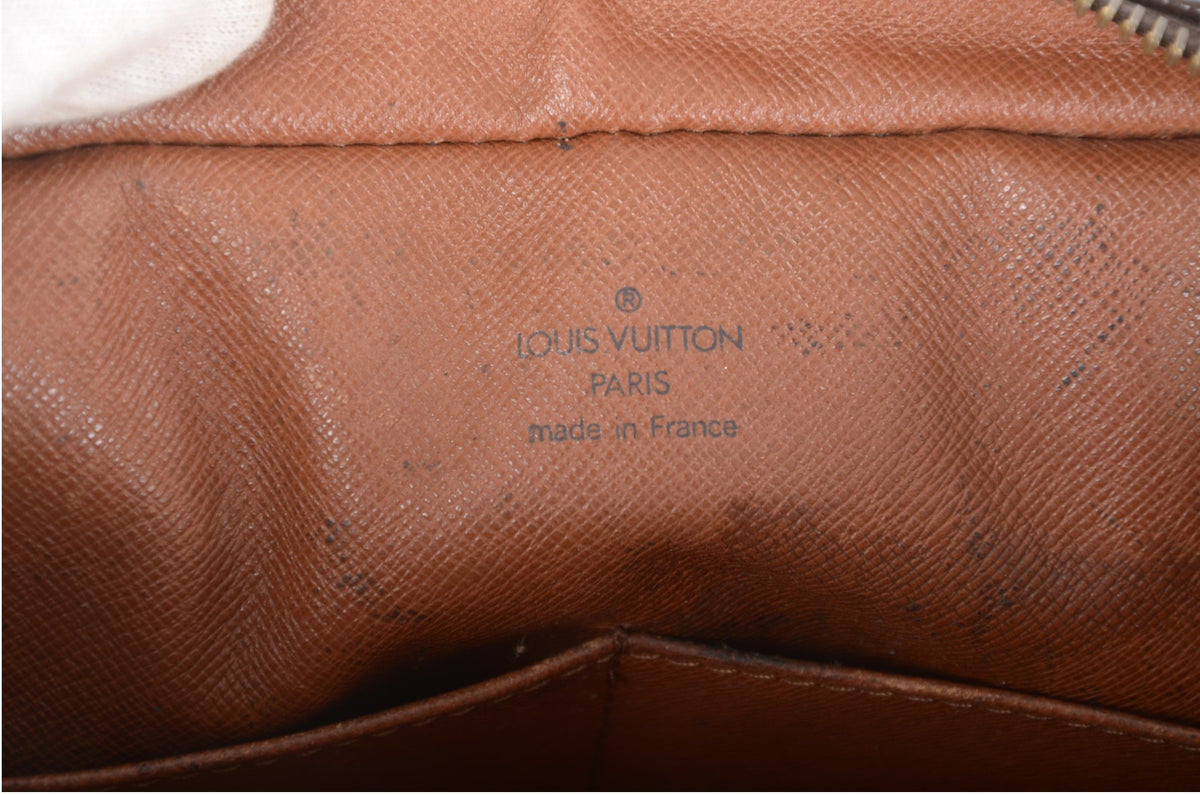 Louis Vuitton Compiegne 28 Pouch Clutch Makeup Toilet Bag Monogram Vintage Designer Classic