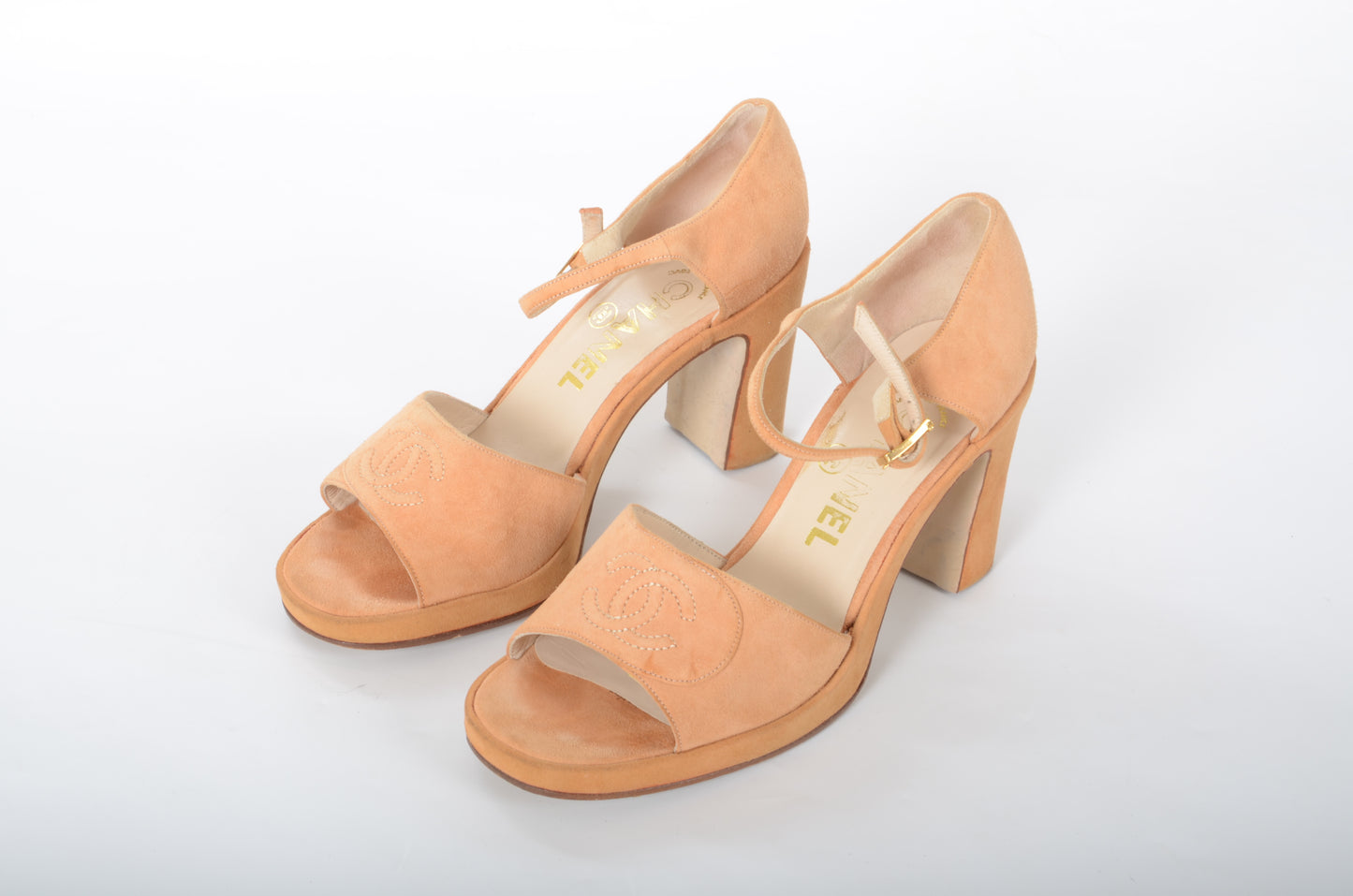 Chanel Rare Heels Sandals Suede Peach Pink Vintage CC Logo Coco Mark CC Logo Pumps Mules Size  37 1/2