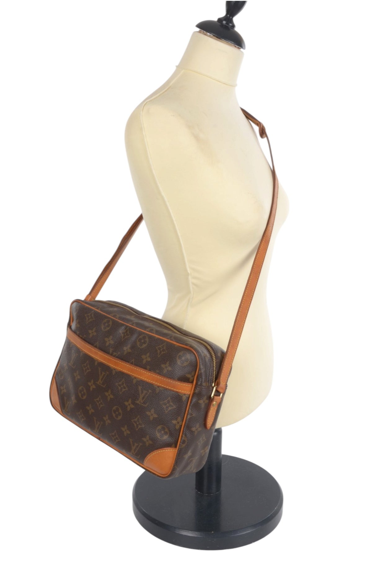 Louis Vuitton Vintage Trocadero 27 Crossbody Bag Monogram Shoulder Bag Designer Classic Authentic Luxury