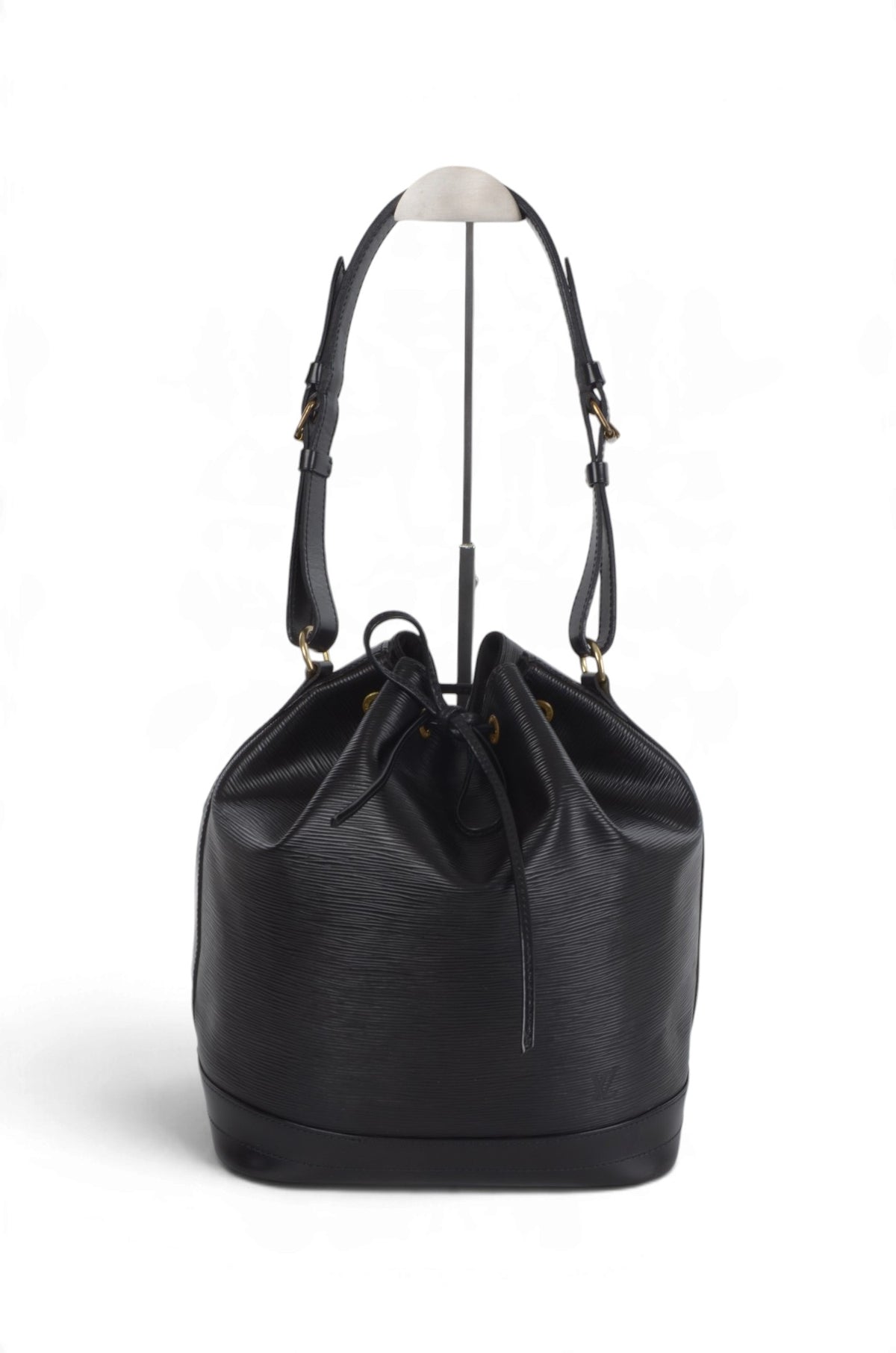 Louis Vuitton Noe Shoulder Bag Epi Leather Black Vintage Designer Classic