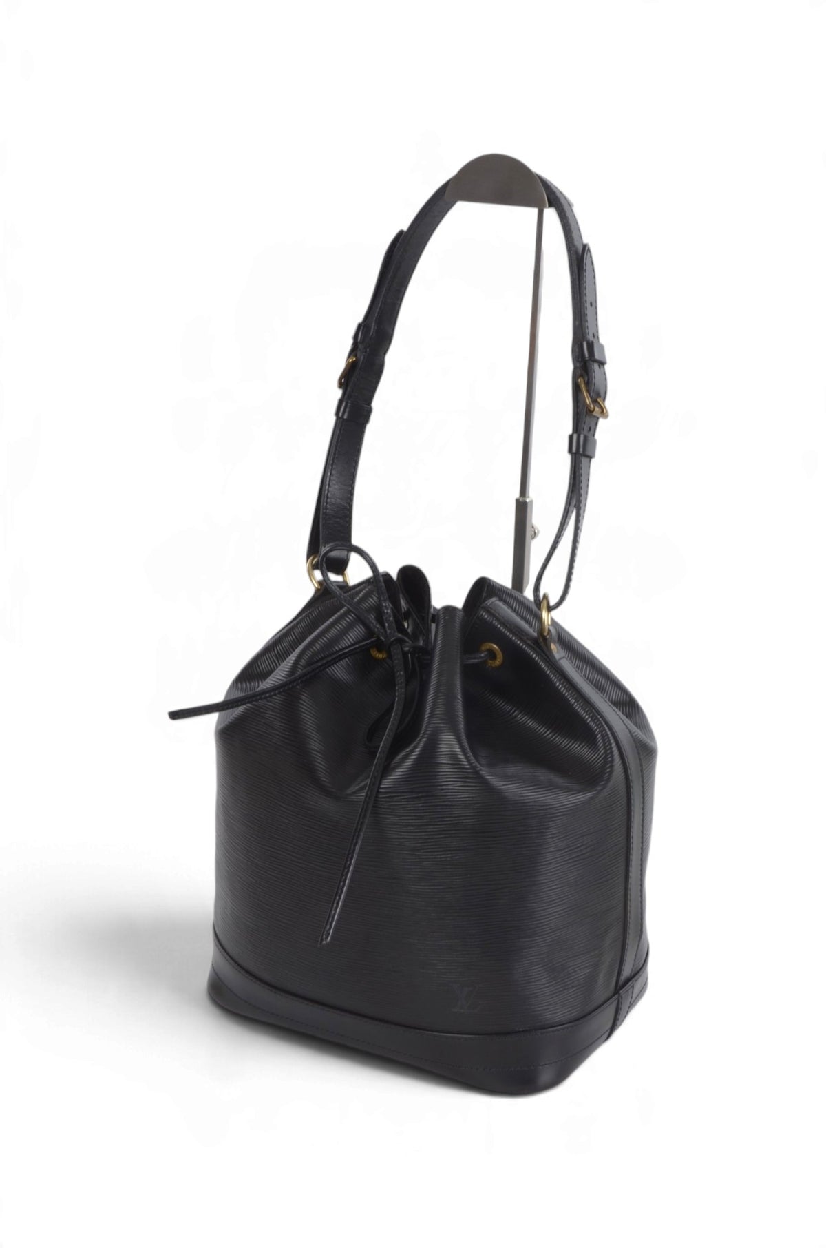 Louis Vuitton Noe Shoulder Bag Epi Leather Black Vintage Designer Classic