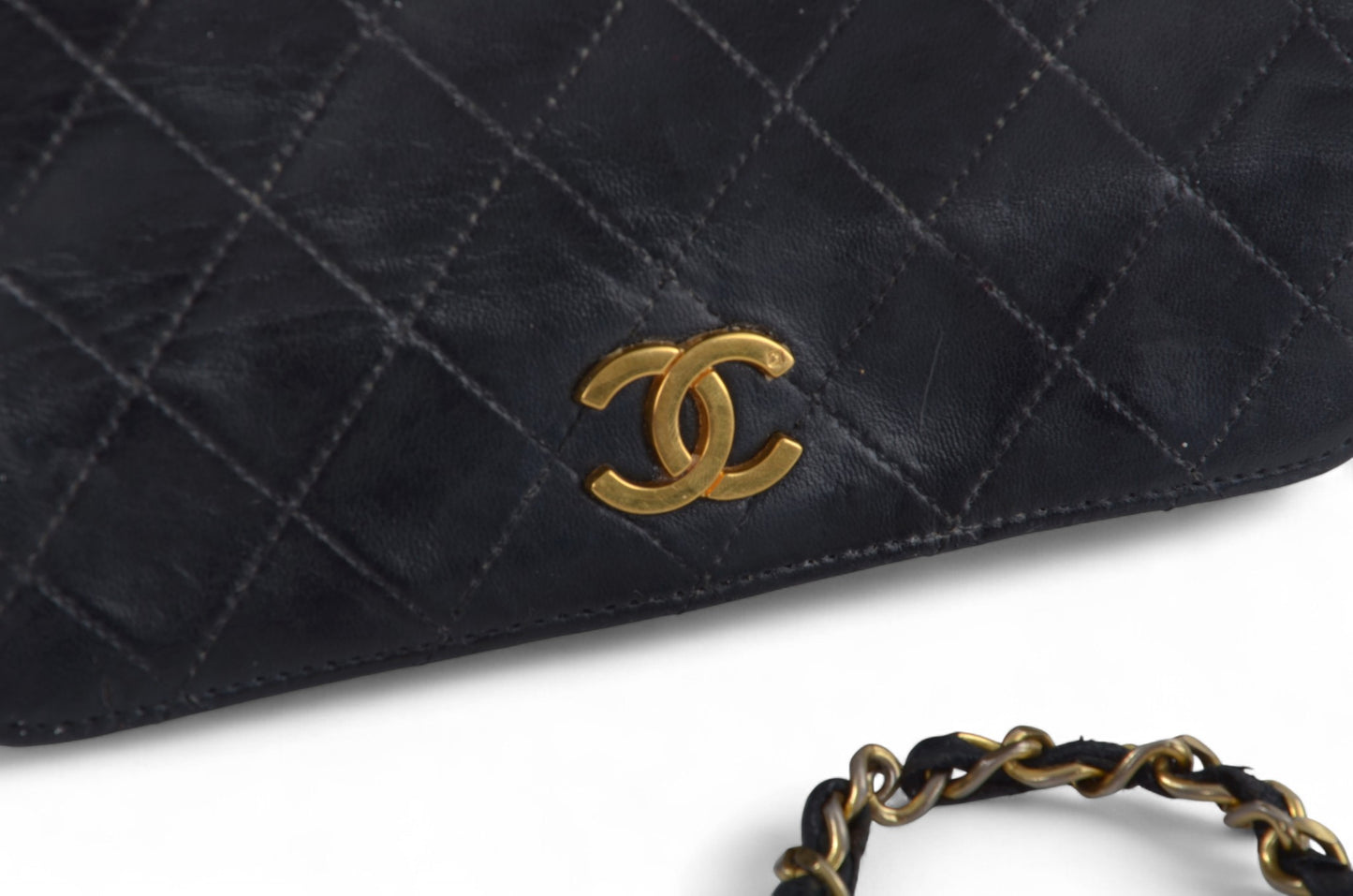 Chanel Classic Chain Shoulder Bag Black Lambskin Matelasse CC Lock Vintage Designer