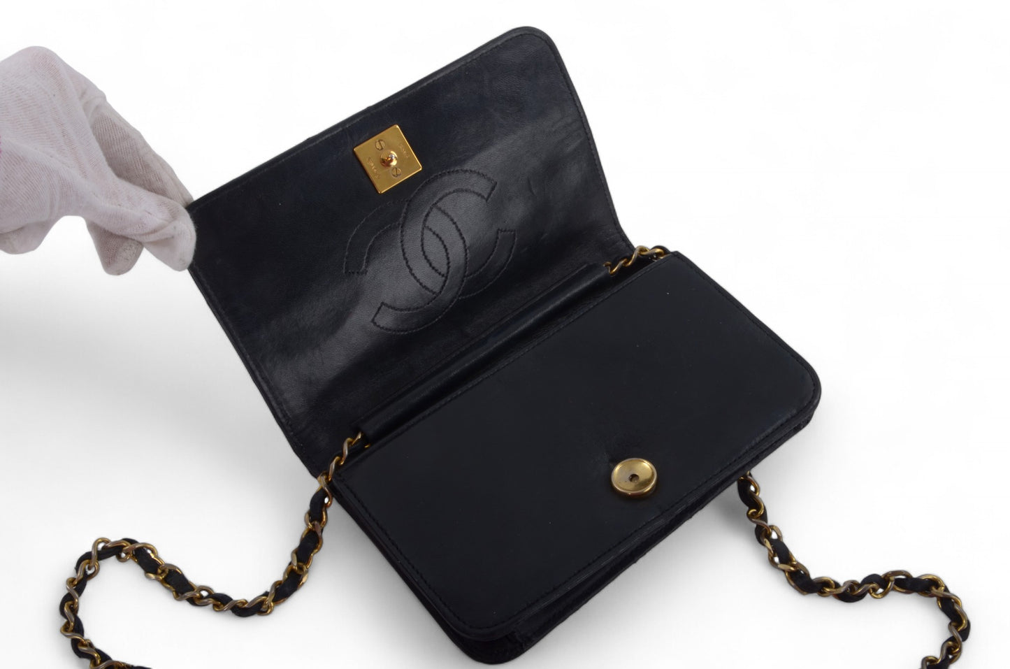 Chanel Classic Chain Shoulder Bag Black Lambskin Matelasse CC Lock Vintage Designer