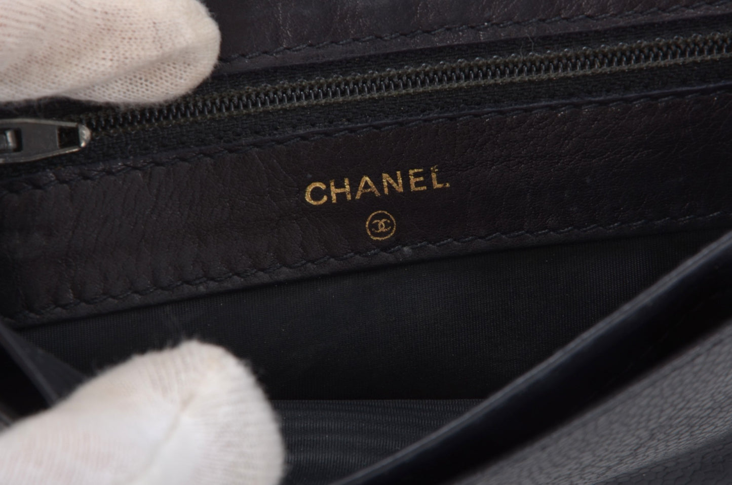 Chanel Caviar Leather Bifold Wallet Crossbody Bag Vintage Black Designer Classic