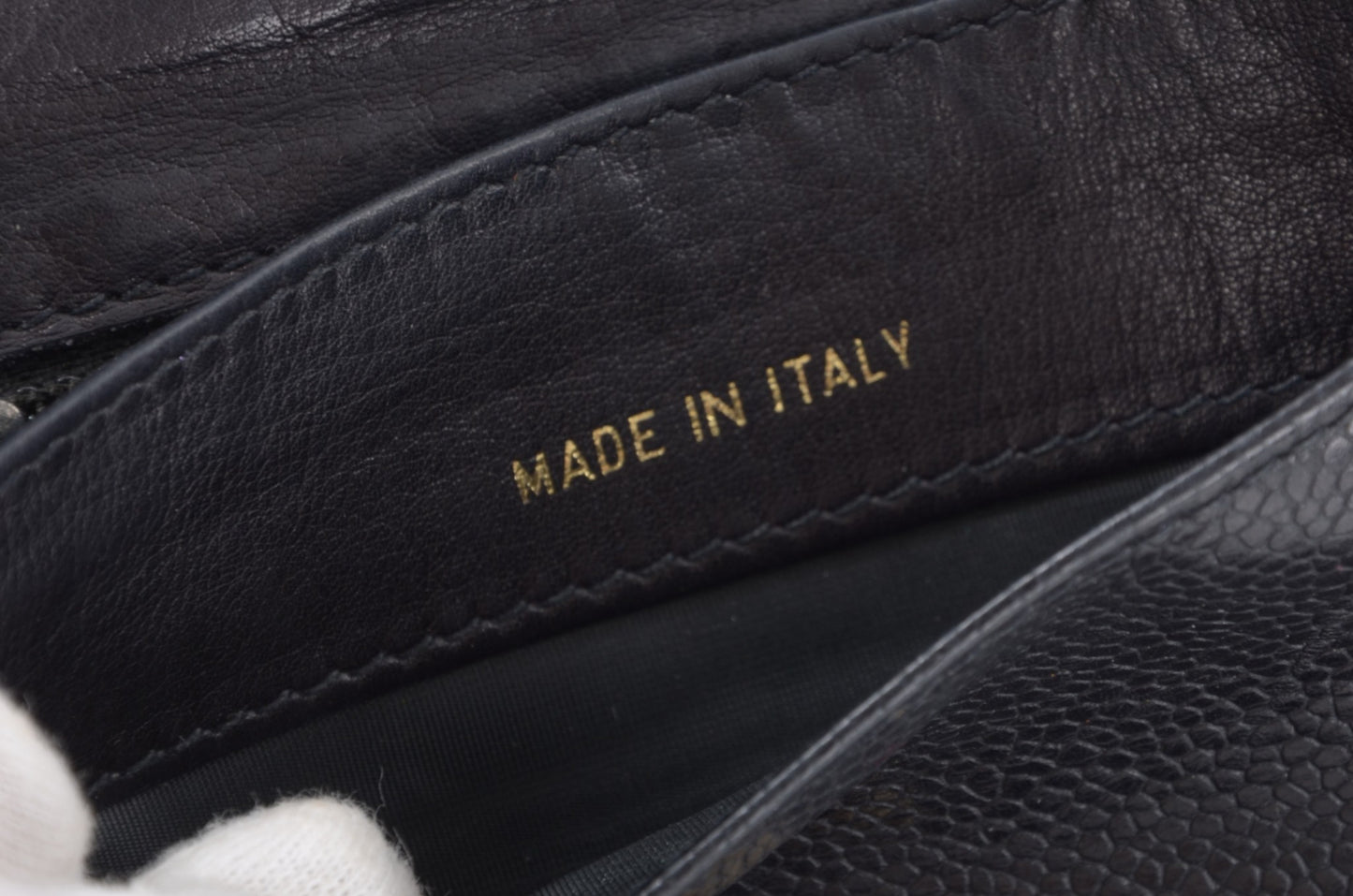 Chanel Caviar Leather Bifold Wallet Crossbody Bag Vintage Black Designer Classic