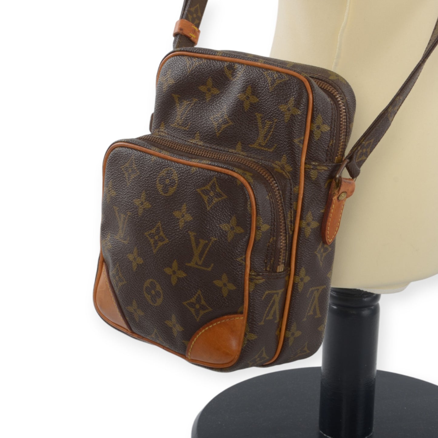 Louis Vuitton Amazon Vintage Crossbody Shoulder Bag Monogram Designer Classic