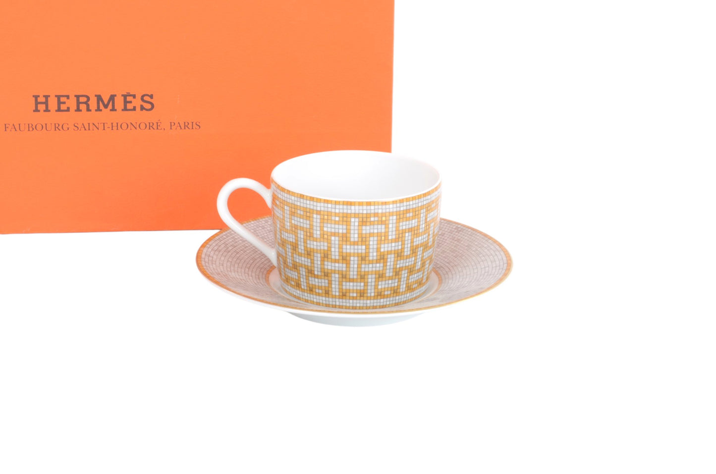 Hermès Mosaique au 24 Gold Coffee Breakfast Cup and Saucer Porcelein Interior Benoit Pierre Emery
