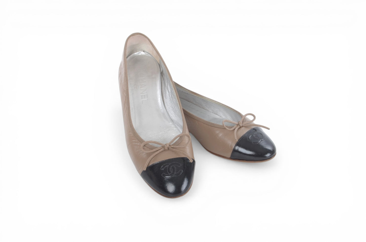 Chanel Ballet Flats Shoes Ballerina Ballet Flat Pumps Ribbon Leather Vintage Size 39C